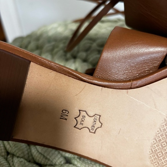 NWOB Tory Burch Gemini Link Lace Up Wrap Flat Royal Tan/Gold Leather Sandals - Picture 12 of 12